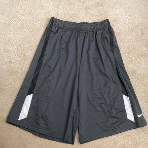 Nike Boys Dri-Fit Athletic Basketball Shorts XL
